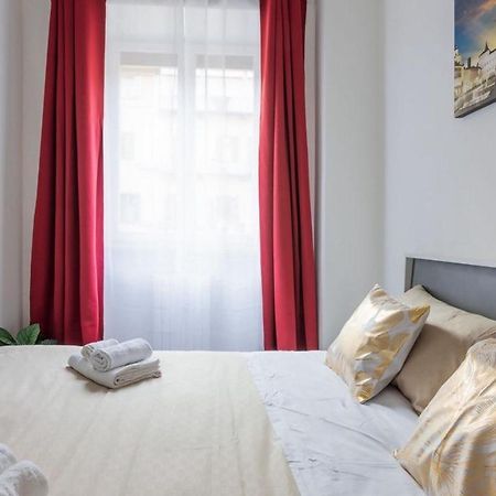 Porta Nuova Centro Elegante Suite Con Wifi Torino Kültér fotó