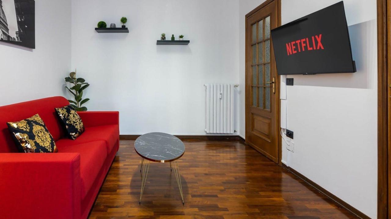Porta Nuova Centro Elegante Suite Con Wifi Torino Kültér fotó